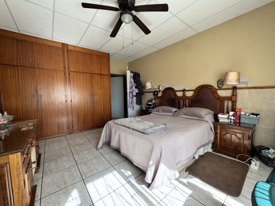 8 Bedroom Property for Sale in Meiringspark North West